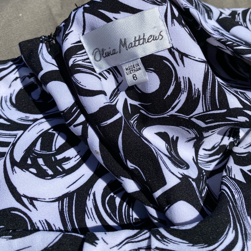 Black and white swirl dress